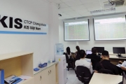 Ồ ạt tăng vốn: Công ty chứng khoán ngoại chuẩn bị 'lấn sàn' Ồ ạt tăng vốn: Công ty chứng khoán ngoại chuẩn bị 'lấn sàn'