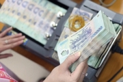 Ngân hàng nhỏ rục rịch giảm lãi vay Ngân hàng nhỏ rục rịch giảm lãi vay