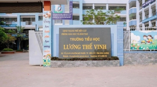 Đình chỉ cô giáo phạt 5 học sinh tự chích kim tiêm vào tay