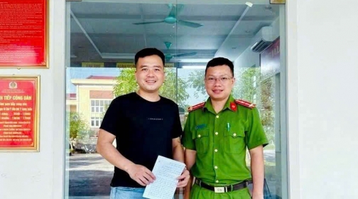 Công an Nghệ An hỗ trợ người dân lấy lại tài sản sau khi chuyển nhầm 400 triệu đồng